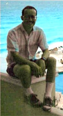 Erick in 1989 vacationing in Cancun, Mexico